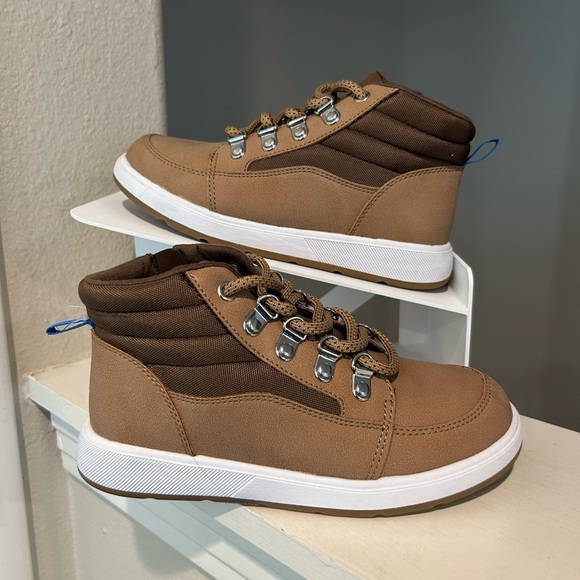Cat & Jack Other - Cat & Jack Damien Zip-up Sneaker Boots Youth Size 1- Brown/Slip-on - NEW